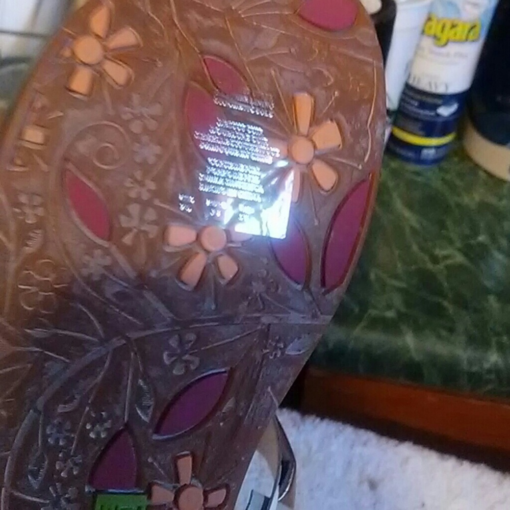 Sandals - Picture 2 of 3